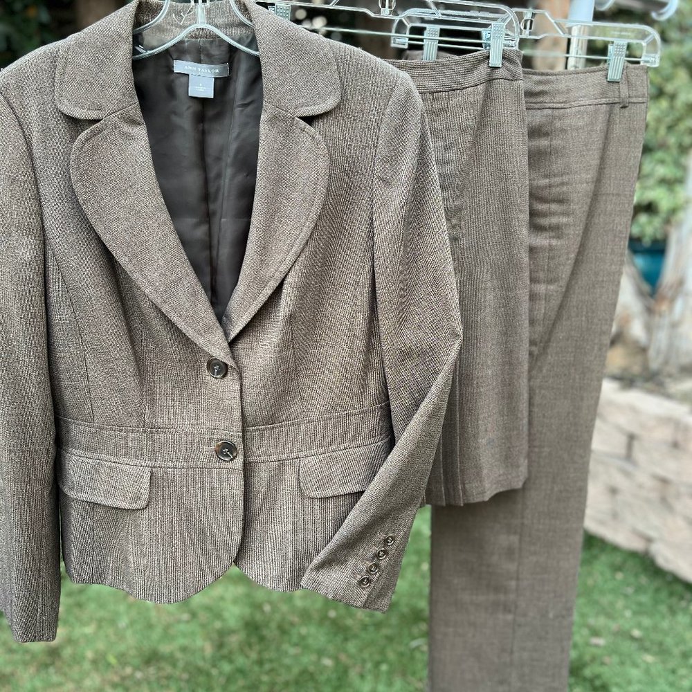 Ann Taylor 3 piece suit